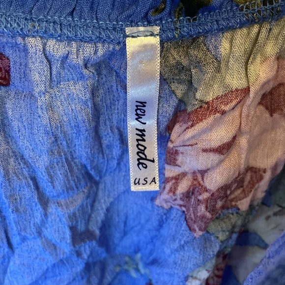 Blue Floral Off the Shoulder Top - Picture 3 of 3